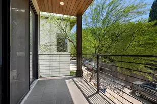 1009 E 12th St, Austin, TX 78702 - Photo 19