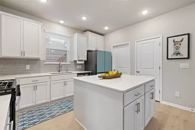 6333 Marsh Lane, Buda, TX 78610 - Photo 5