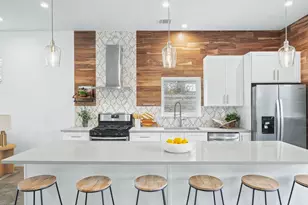 1218 Eleanor St, Austin, TX 78721 - Photo 9