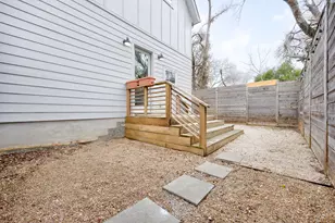 1218 Eleanor St, Austin, TX 78721 - Photo 35