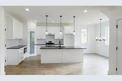 2818 E 22nd Street #3, Austin, TX 78722 - Photo 5