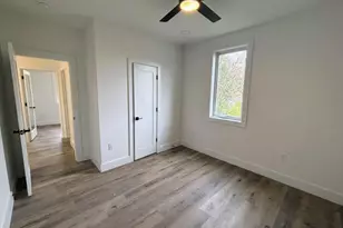 2818 E 22nd St, Austin, TX 78722 - Photo 11