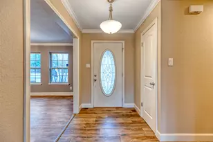 810 Vogel Dr, Lockhart, TX 78644 - Photo 3