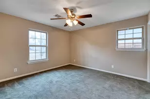 810 Vogel Dr, Lockhart, TX 78644 - Photo 19