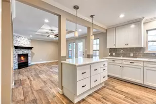 810 Vogel Dr, Lockhart, TX 78644 - Photo 11