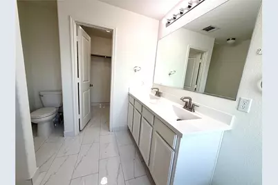 216 Star Pass, Jarrell, TX 76537 - Photo 17