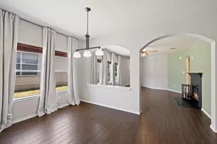 2002 Charlotte Estates Dr, Austin, TX 78744 - Photo 15