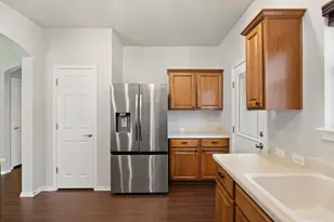 2002 Charlotte Estates Dr, Austin, TX 78744 - Photo 21