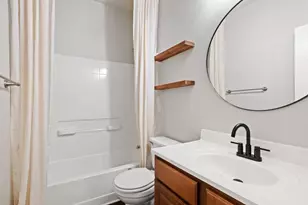 2002 Charlotte Estates Dr, Austin, TX 78744 - Photo 29