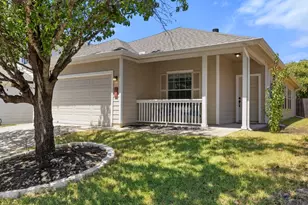 2002 Charlotte Estates Dr, Austin, TX 78744 - Photo 3