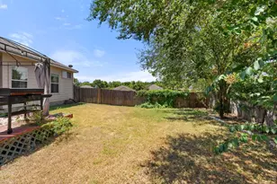 2002 Charlotte Estates Dr, Austin, TX 78744 - Photo 37