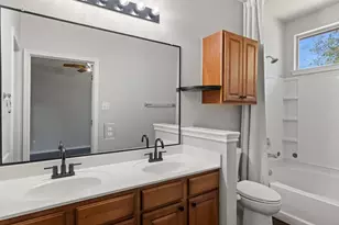 2002 Charlotte Estates Dr, Austin, TX 78744 - Photo 25