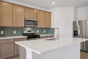 106 Pico St, Hutto, TX 78634 - Photo 3