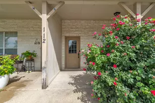 112 G Sandstone Dr, Jarrell, TX 76537 - Photo 1