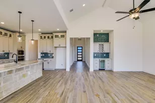 718 Indian Paint Blvd, Horseshoe Bay, TX 78657 - Photo 7