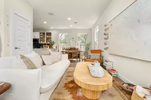 913 Valdez St, Austin, TX 78741 - Photo 27