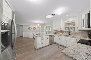 105 Cristol Dr, Fredericksburg, TX 78624 - Photo 9