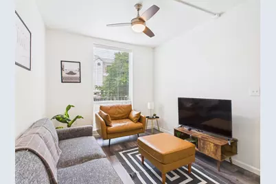 911 W 22nd Street #201, Austin, TX 78705 - Photo 5