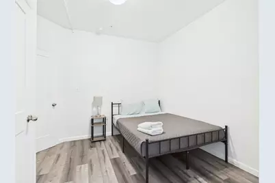 911 W 22nd Street #201, Austin, TX 78705 - Photo 13