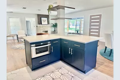 4406A Airport Boulevard, Austin, TX 78722 - Photo 11