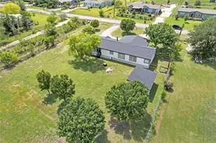 313 Rolling Meadows Ln, Kyle, TX 78640 - Photo 25