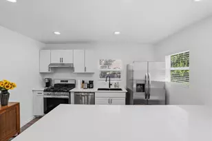 3501 Grayson Ln, Austin, TX 78722 - Photo 11