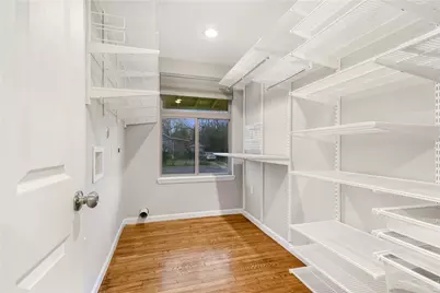 108 E Skyview Road, Austin, TX 78752 - Photo 9