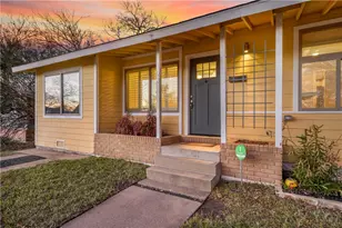 108 E Skyview Rd, Austin, TX 78752 - Photo 29