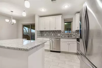 108 E Skyview Road, Austin, TX 78752 - Photo 7