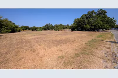 1313 Hondo Street, Lockhart, TX 78644 - Photo 17