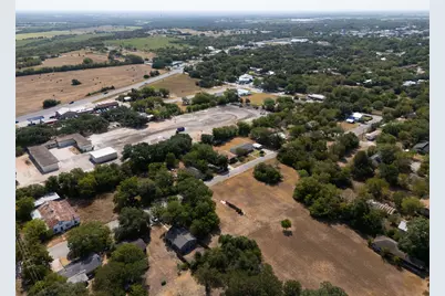 1313 Hondo Street, Lockhart, TX 78644 - Photo 11