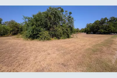 1313 Hondo Street, Lockhart, TX 78644 - Photo 15