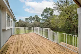 114 Fealy Rd, Red Rock, TX 78662 - Photo 13