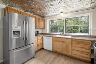 114 Fealy Rd, Red Rock, TX 78662 - Photo 3