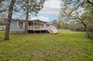 114 Fealy Rd, Red Rock, TX 78662 - Photo 15