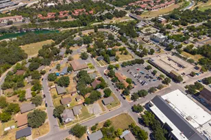 407 W 3rd St, Georgetown, TX 78626 - Photo 15