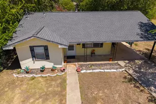 407 W 3rd St, Georgetown, TX 78626 - Photo 9