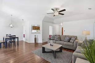 306 Woodstone Dr, Georgetown, TX 78628 - Photo 7