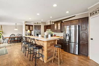 541 Hidden Oaks Drive, Elgin, TX 78621 - Photo 9