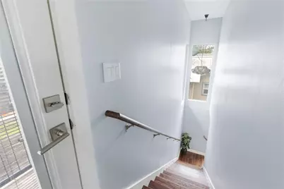 2202 Willow Street #B, Austin, TX 78702 - Photo 9