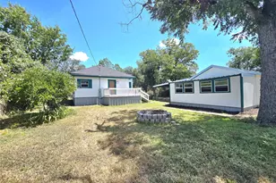 429 N Main St, Rockdale, TX 76567 - Photo 33