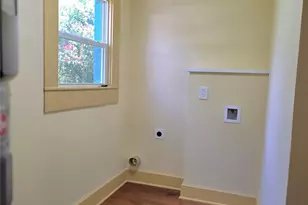 429 N Main St, Rockdale, TX 76567 - Photo 25