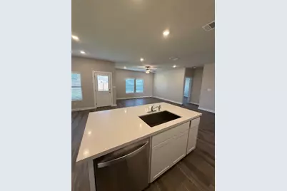 245 Red Tail Hawk Lane, Cedar Creek, TX 78612 - Photo 9