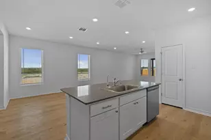 109 Hatari Trl, Jarrell, TX 76537 - Photo 5