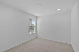 109 Hatari Trl, Jarrell, TX 76537 - Photo 27