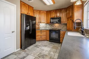 301 Orchid Cir, Cedar Park, TX 78613 - Photo 17