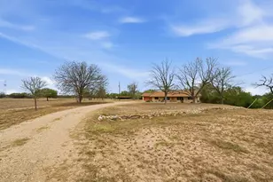 3500 Scull Rd, Martindale, TX 78655 - Photo 7