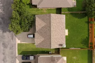 17525 Bridgefarmer Blvd, Pflugerville, TX 78660 - Photo 25