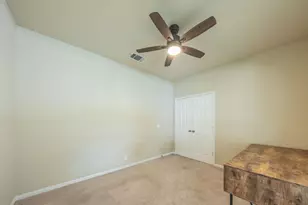 17525 Bridgefarmer Blvd, Pflugerville, TX 78660 - Photo 17