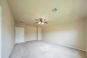 17525 Bridgefarmer Blvd, Pflugerville, TX 78660 - Photo 9